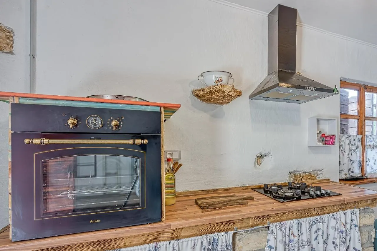 Rustic Home Izabel - Happy Rentals Vila